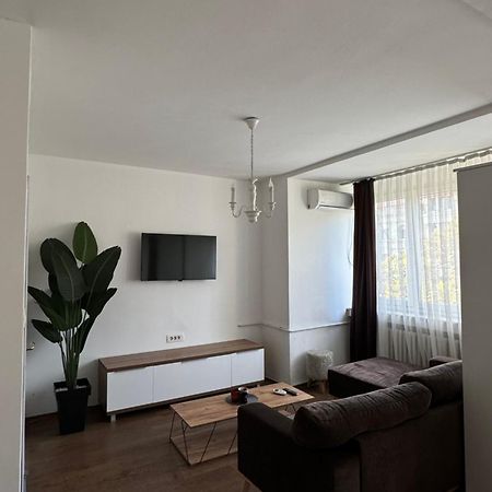 Mother Teresa Apartment Skopje Ngoại thất bức ảnh