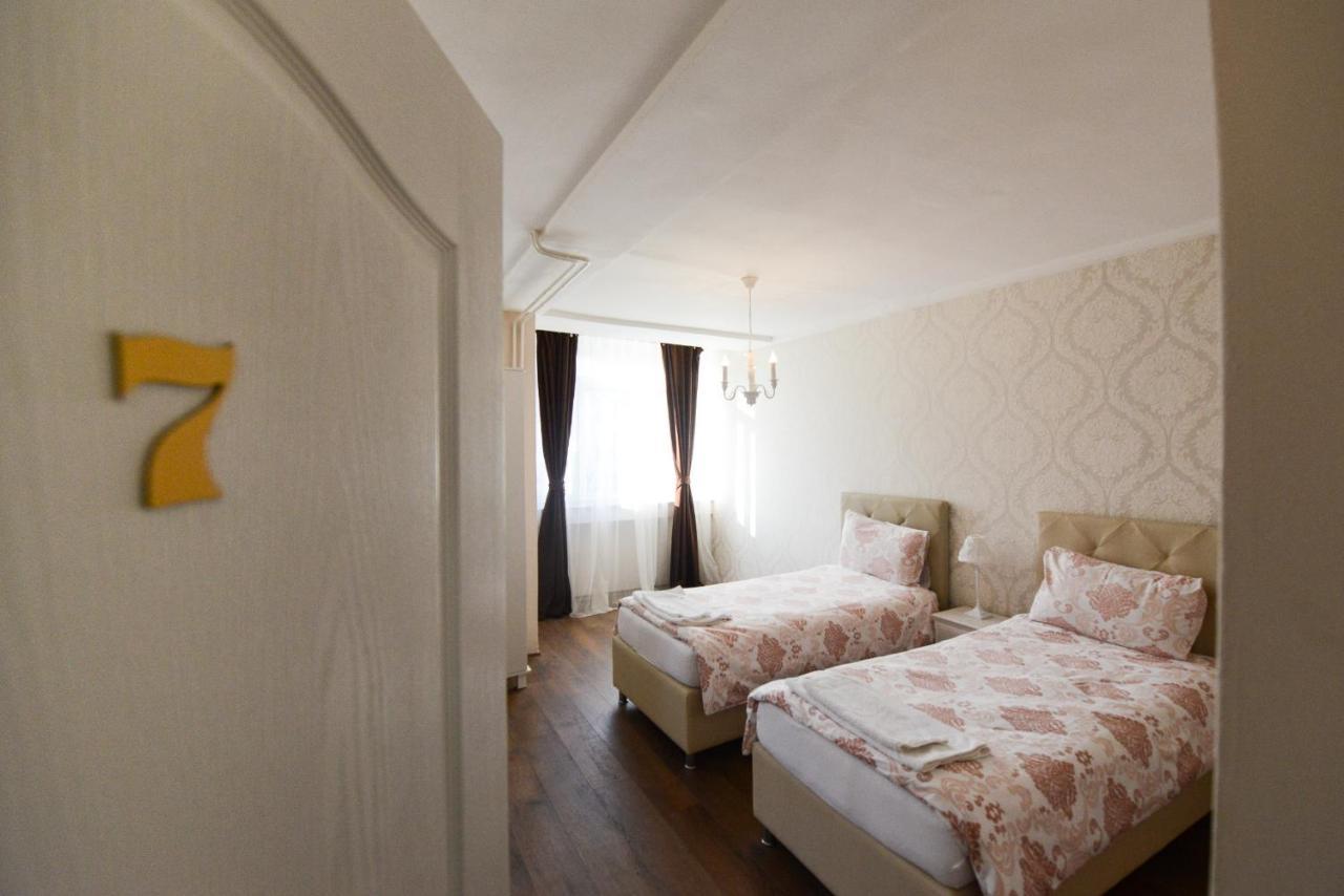 Mother Teresa Apartment Skopje Ngoại thất bức ảnh