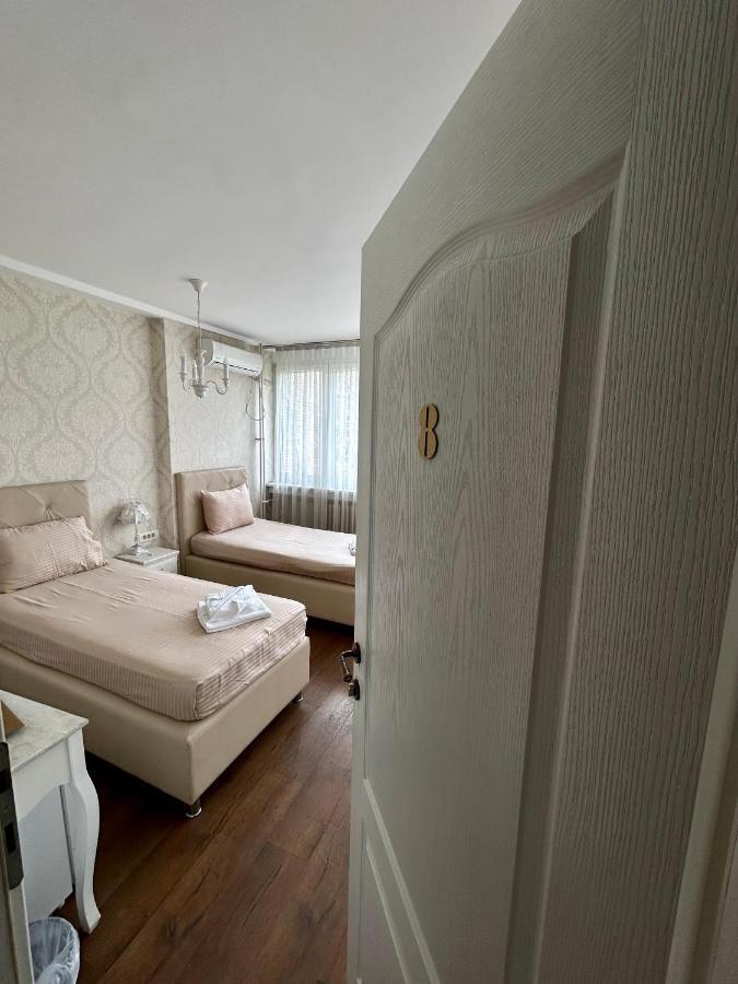 Mother Teresa Apartment Skopje Ngoại thất bức ảnh