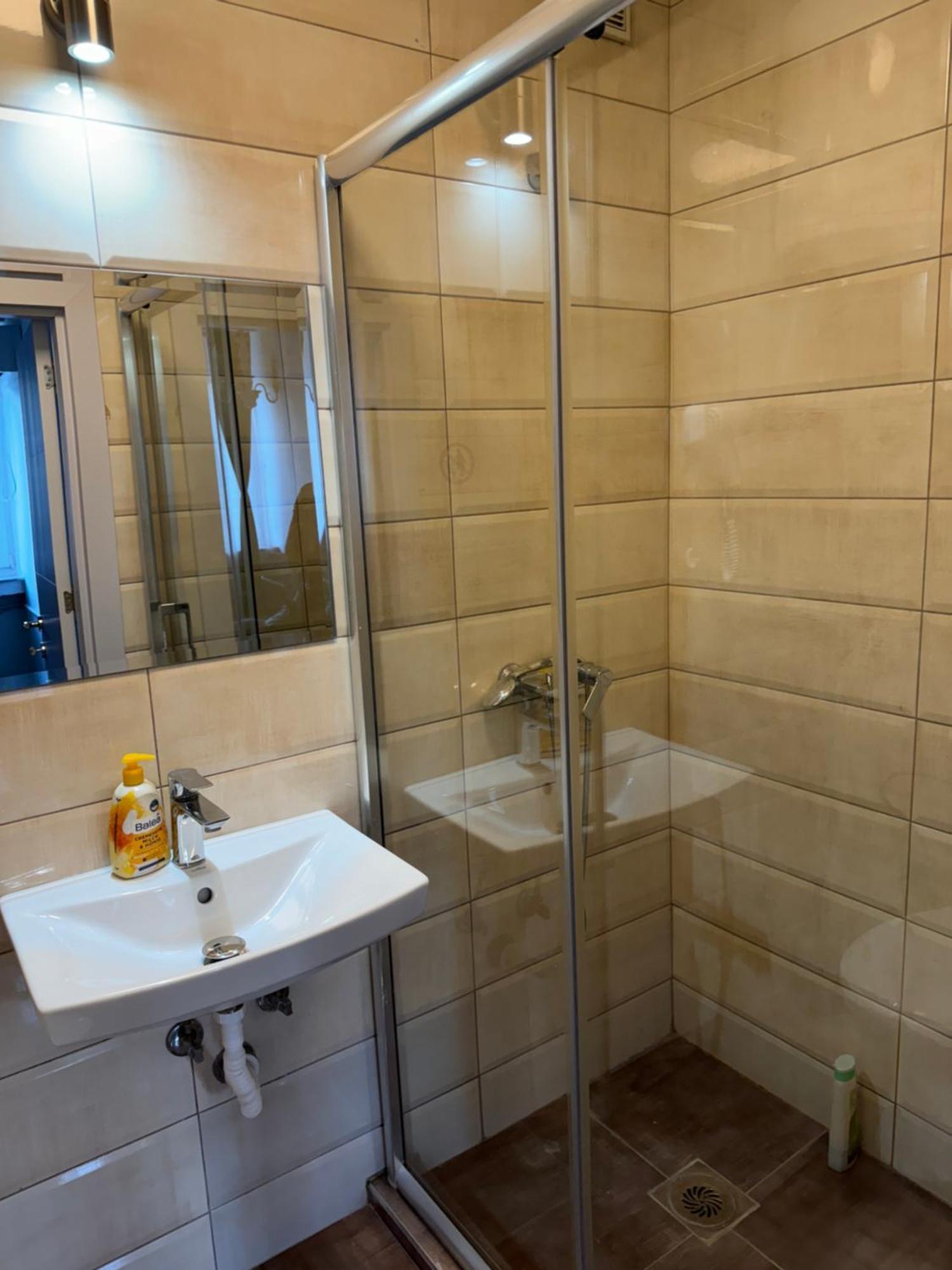 Mother Teresa Apartment Skopje Ngoại thất bức ảnh